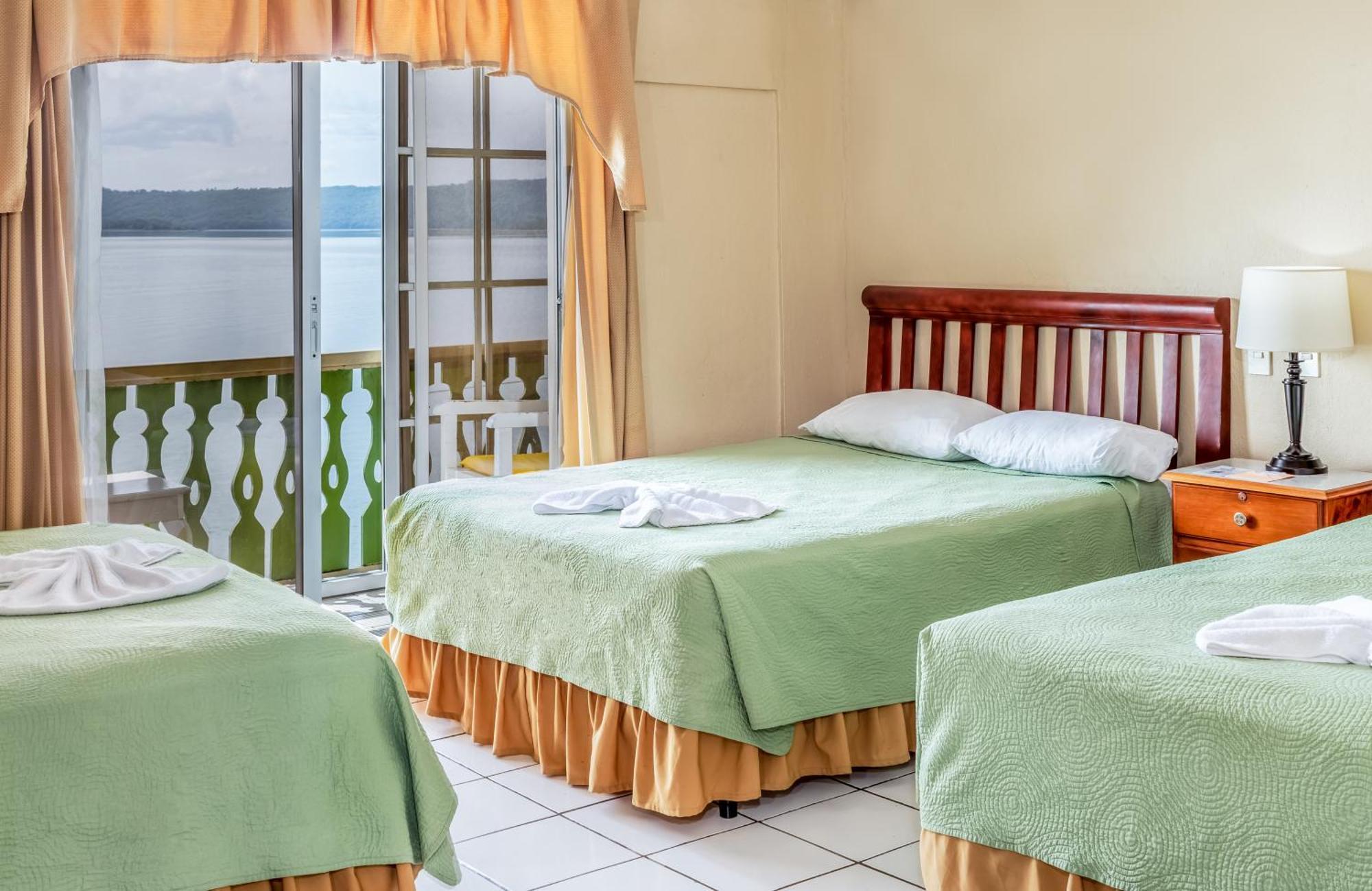 Hotel Peten Flores Exterior foto