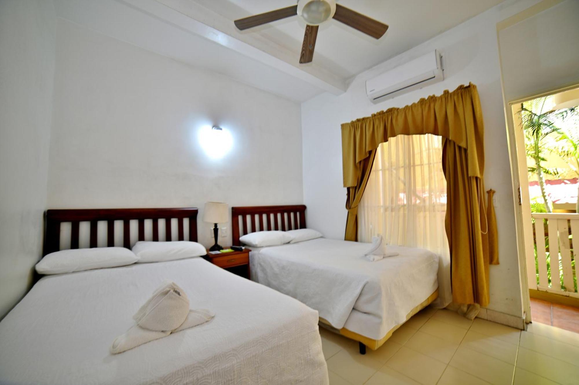 Hotel Peten Flores Exterior foto