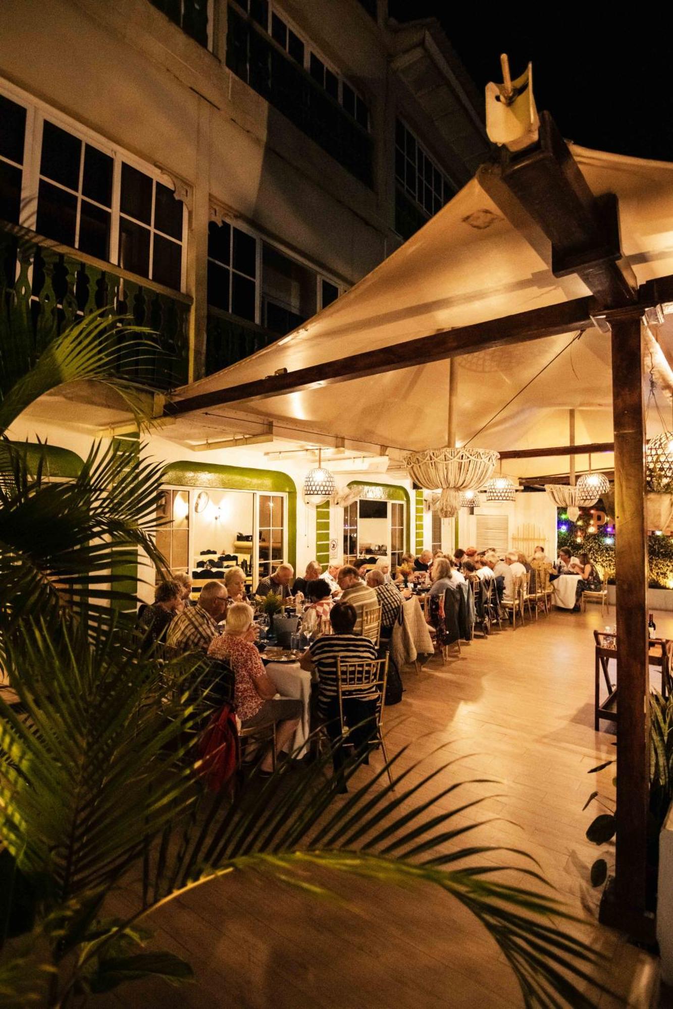 Hotel Peten Flores Exterior foto
